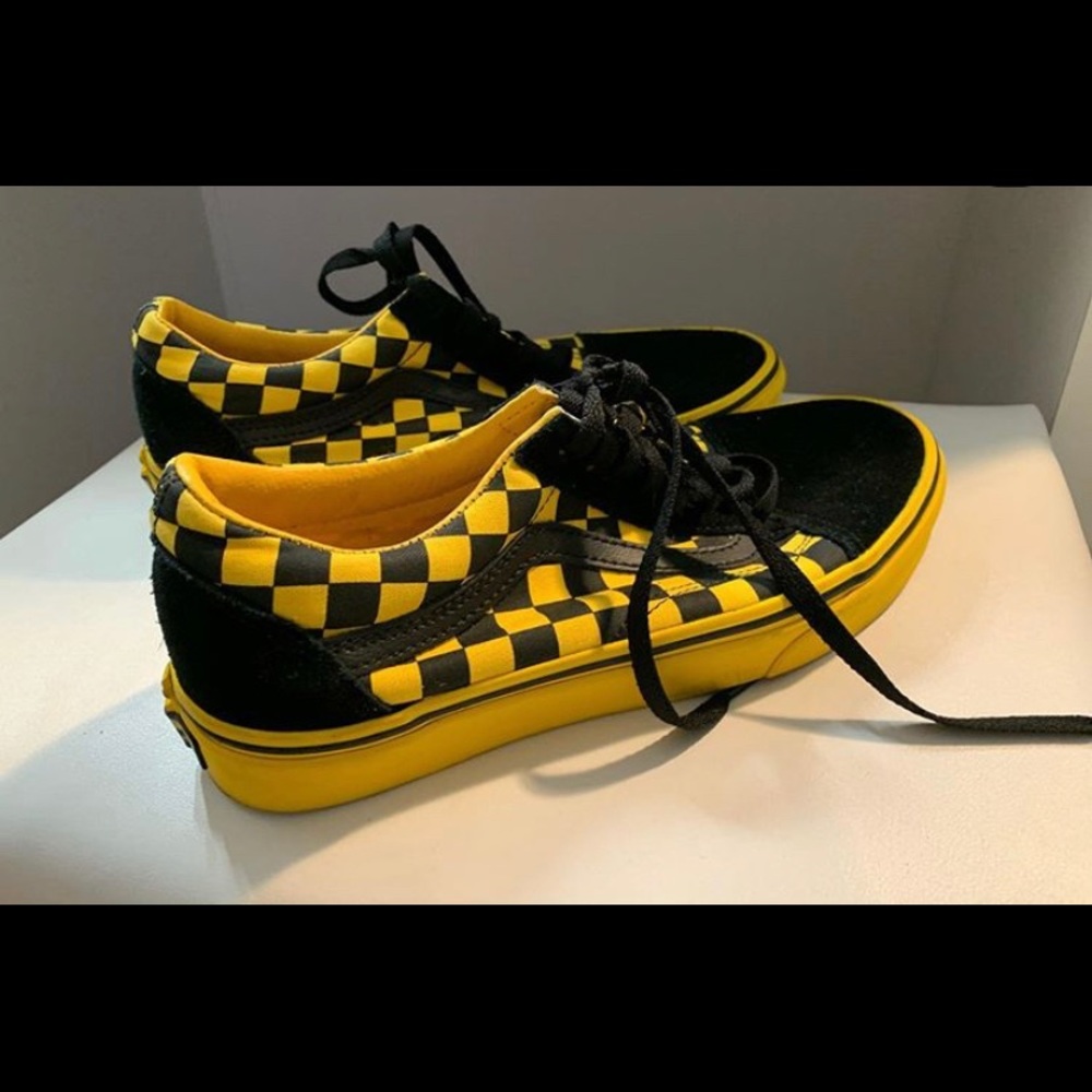 Old Skool checkered vans